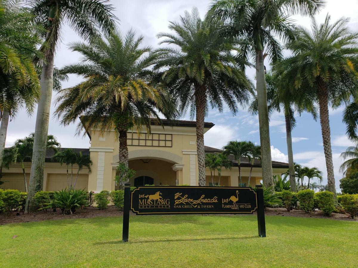 Vacation In Paradise Lely Resort Экстерьер фото